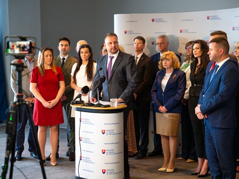 Minister zdravotníctva predstavil novú liekovú legislatívu