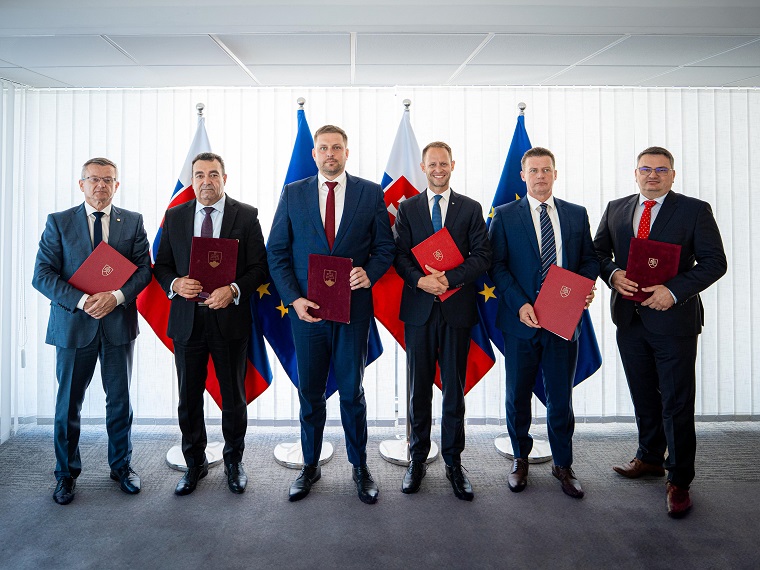 MZ SR, asociácie nemocníc a zdravotné poisťovne podpísali memorandum